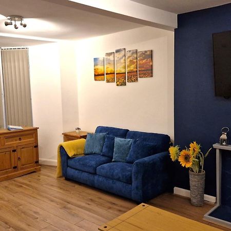 Newly-Renovated, Mid-Terrace Cottage In Porthmadog Eksteriør bilde