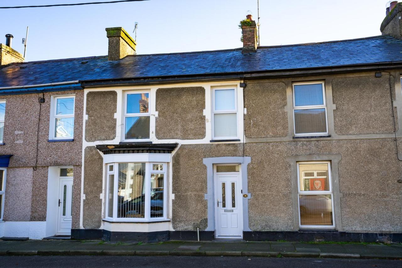 Newly-Renovated, Mid-Terrace Cottage In Porthmadog Eksteriør bilde