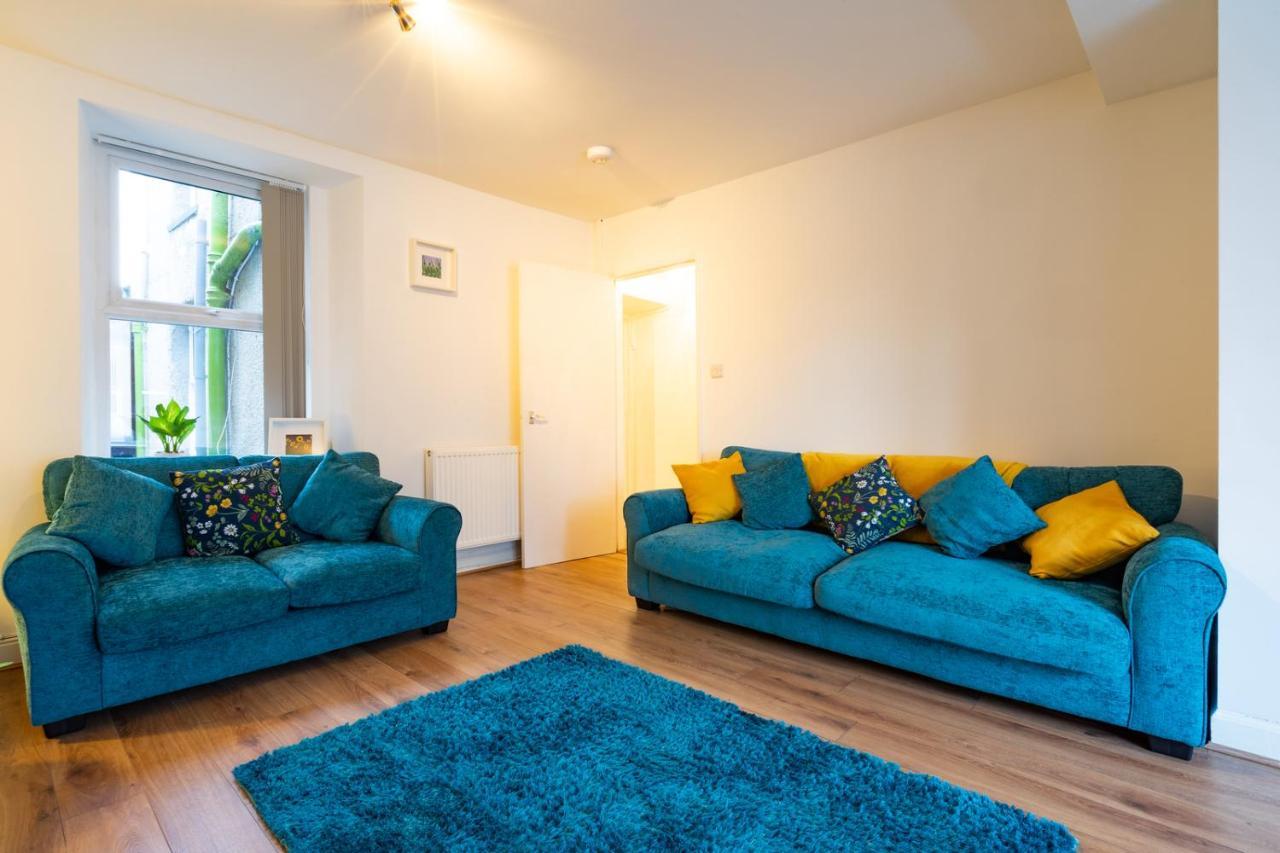 Newly-Renovated, Mid-Terrace Cottage In Porthmadog Eksteriør bilde