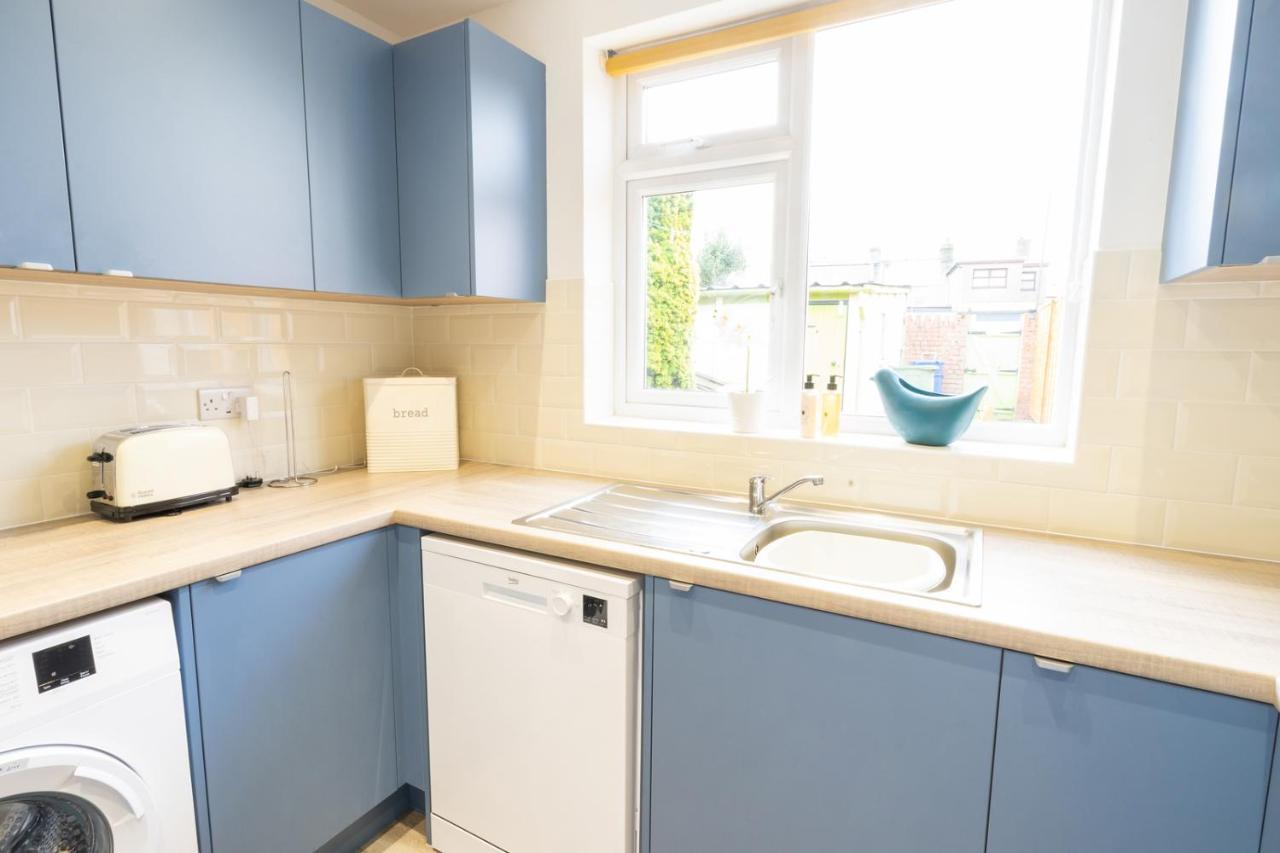 Newly-Renovated, Mid-Terrace Cottage In Porthmadog Eksteriør bilde